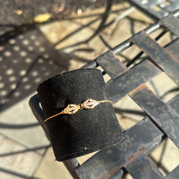 Bracelet with adjustable back - Picture 8 of 8